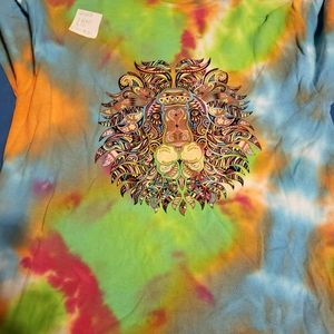 Tie dye w/ Lion